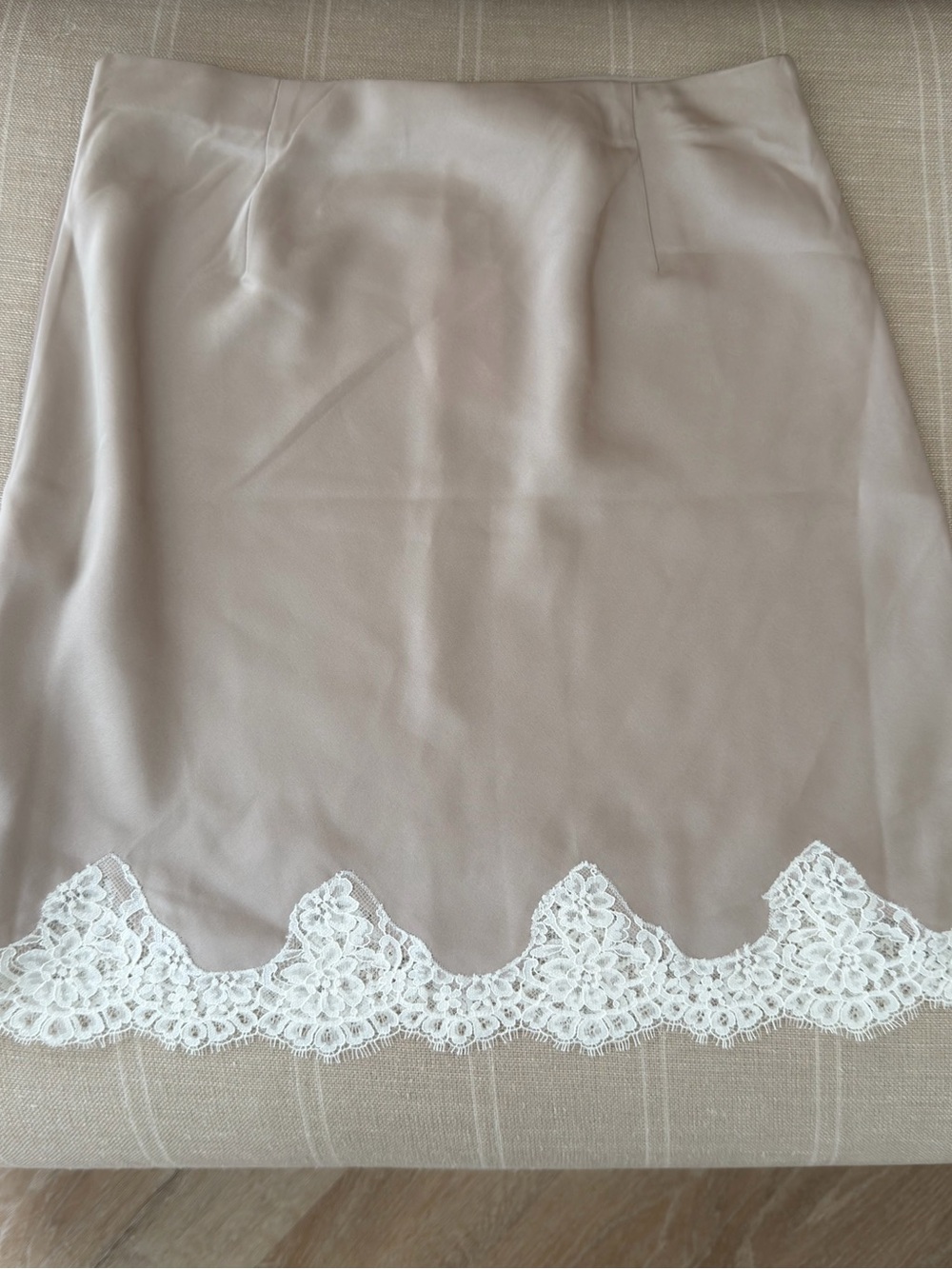 Aritzia Wilfred  Henrietta Satin Mini Skirt - Picture 5 of 5